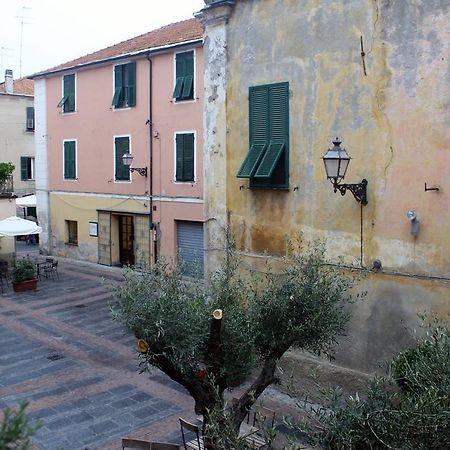 La Dimora Del Conte Bracco B. Hotel Albenga Buitenkant foto